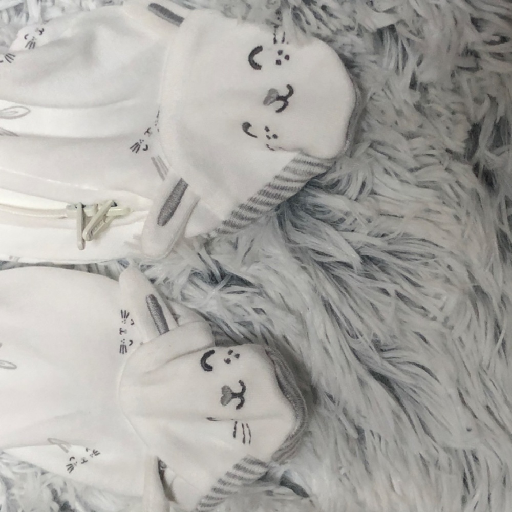 Carter’s white and gray bunny footie - Picture 3 of 6